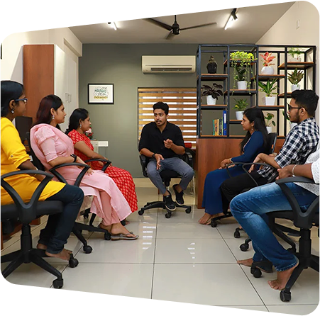 Maktal team brainstorming ideas